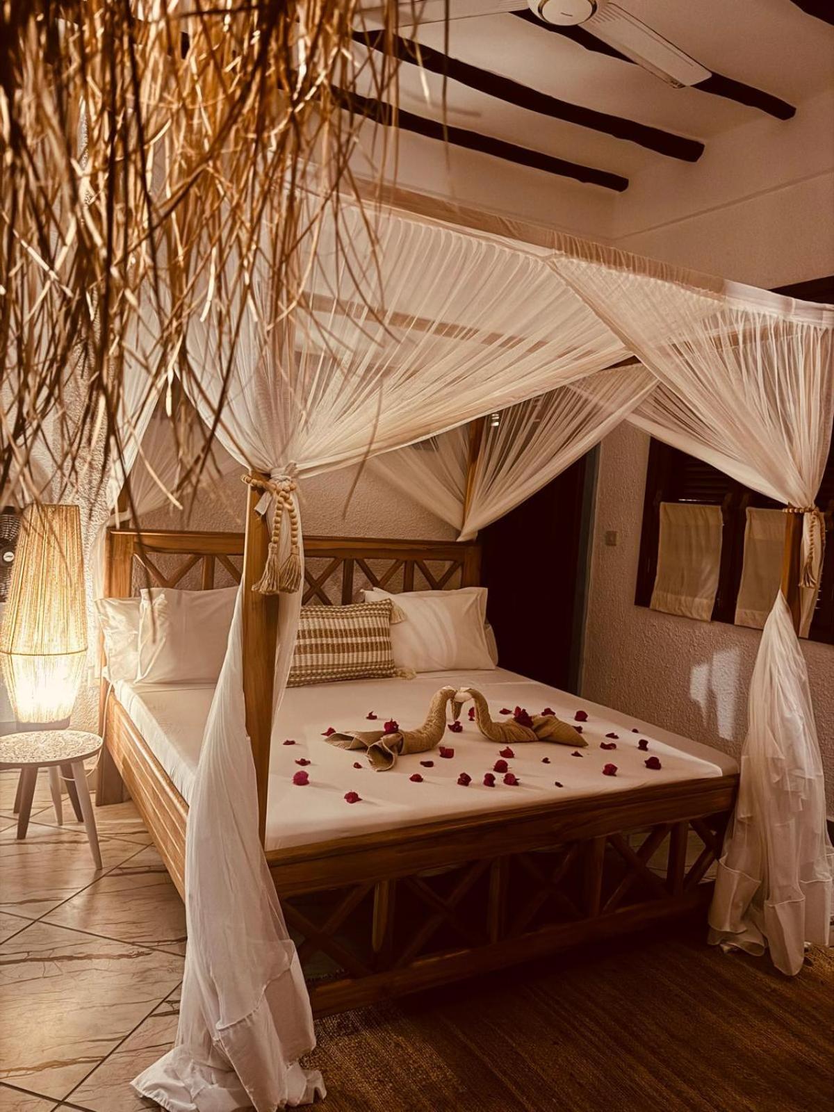 Boheme Zanzibar Bed and Breakfast Jambiani  Exteriör bild